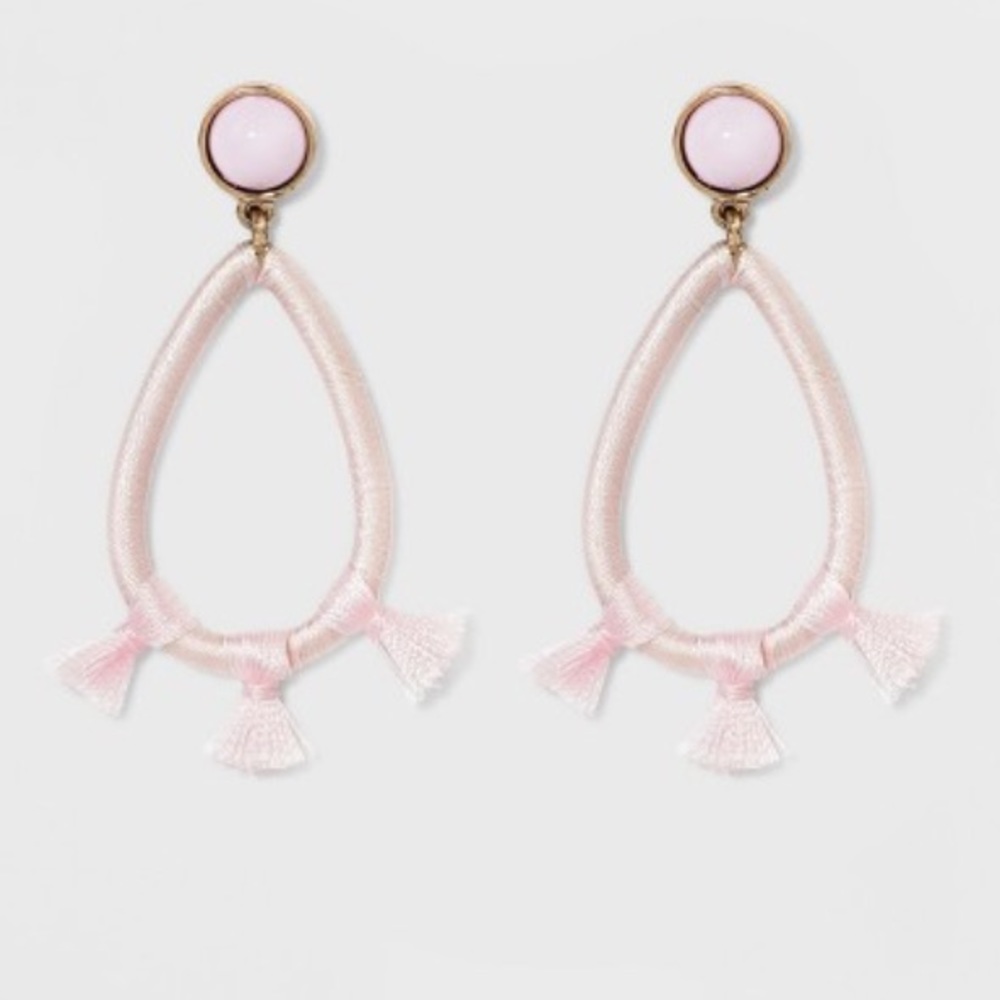 NWT BaubleBar Light Pink Tassel Hoop Earrings!